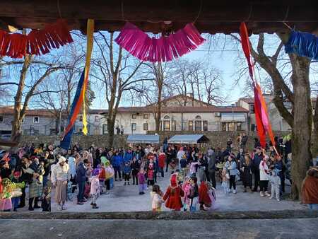 Otroško pustovanje na Lipovem listu; Vir: Občina Sežana